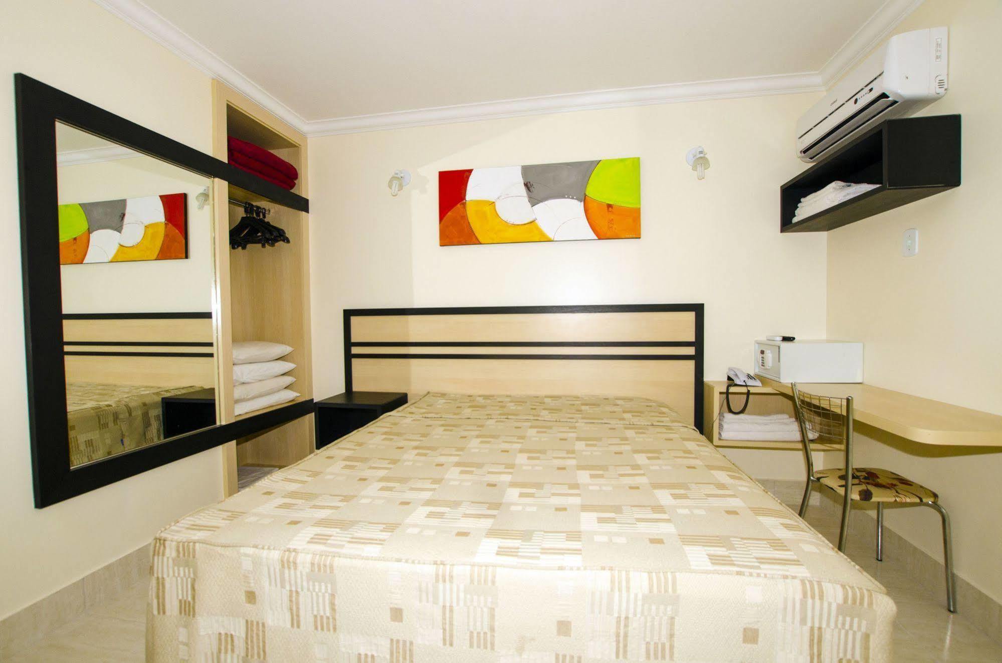 Di Roma Resorts - Reis Imoveis Калдас-Новас Экстерьер фото